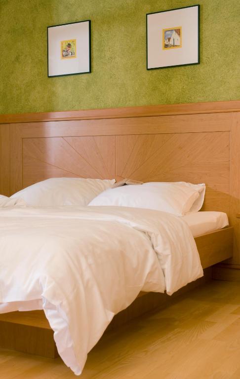 Hotel Neustifter Пойсдорф Стая снимка